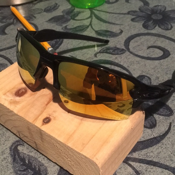 Prizm 24k polarized Clearance